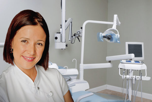 dentista mª luz rivas en clinica dental
